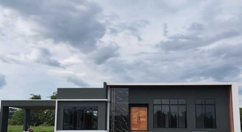 ผลงานการสร้างบ้าน Modern House
